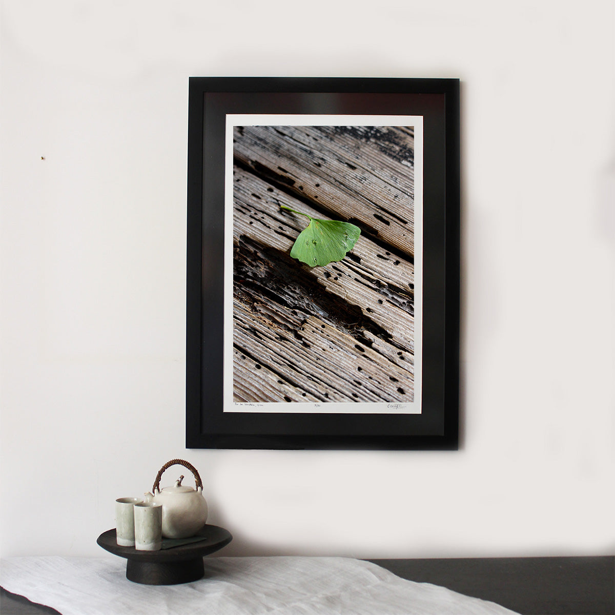 La feuille de Ginkgo, Kyoto : PHOTOGRAPHIE D'ART SIGNÉE, NUMÉROTÉE ET ENCADRÉE