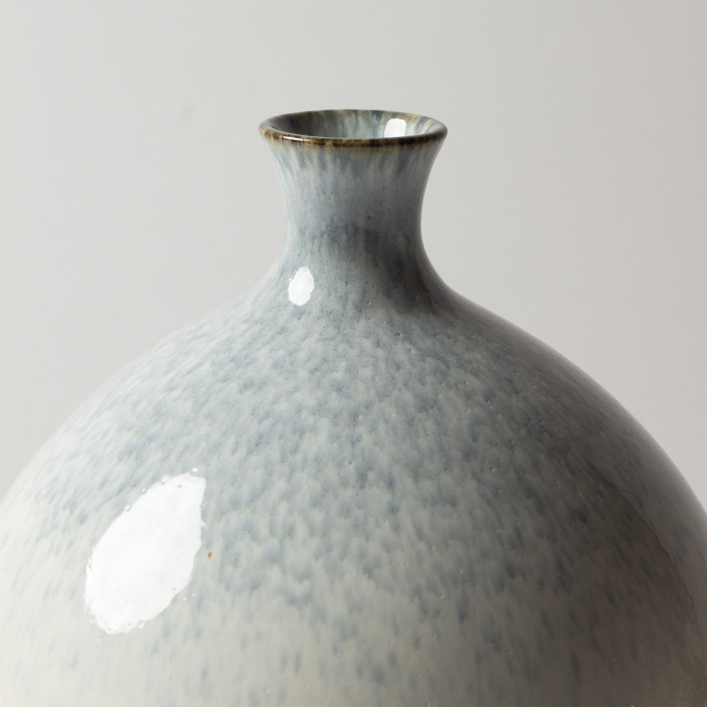 Kosugi-yaki ceramic vase by Eiichi Ikegami