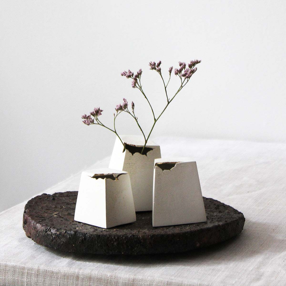 Plateau/assiette en céramique japonaise wabi-sabi lourde