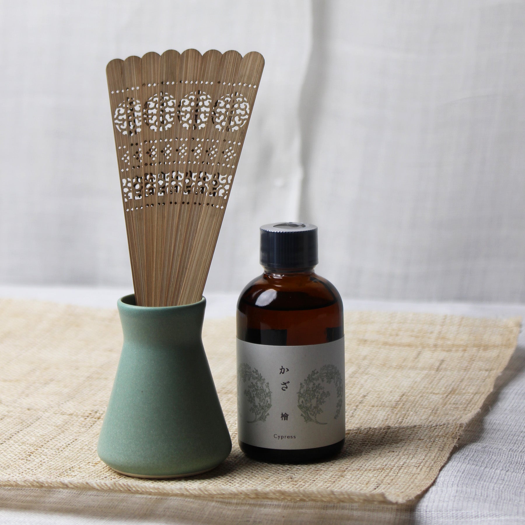 Cypress (Hinoki) Japanese room fragrance diffuser