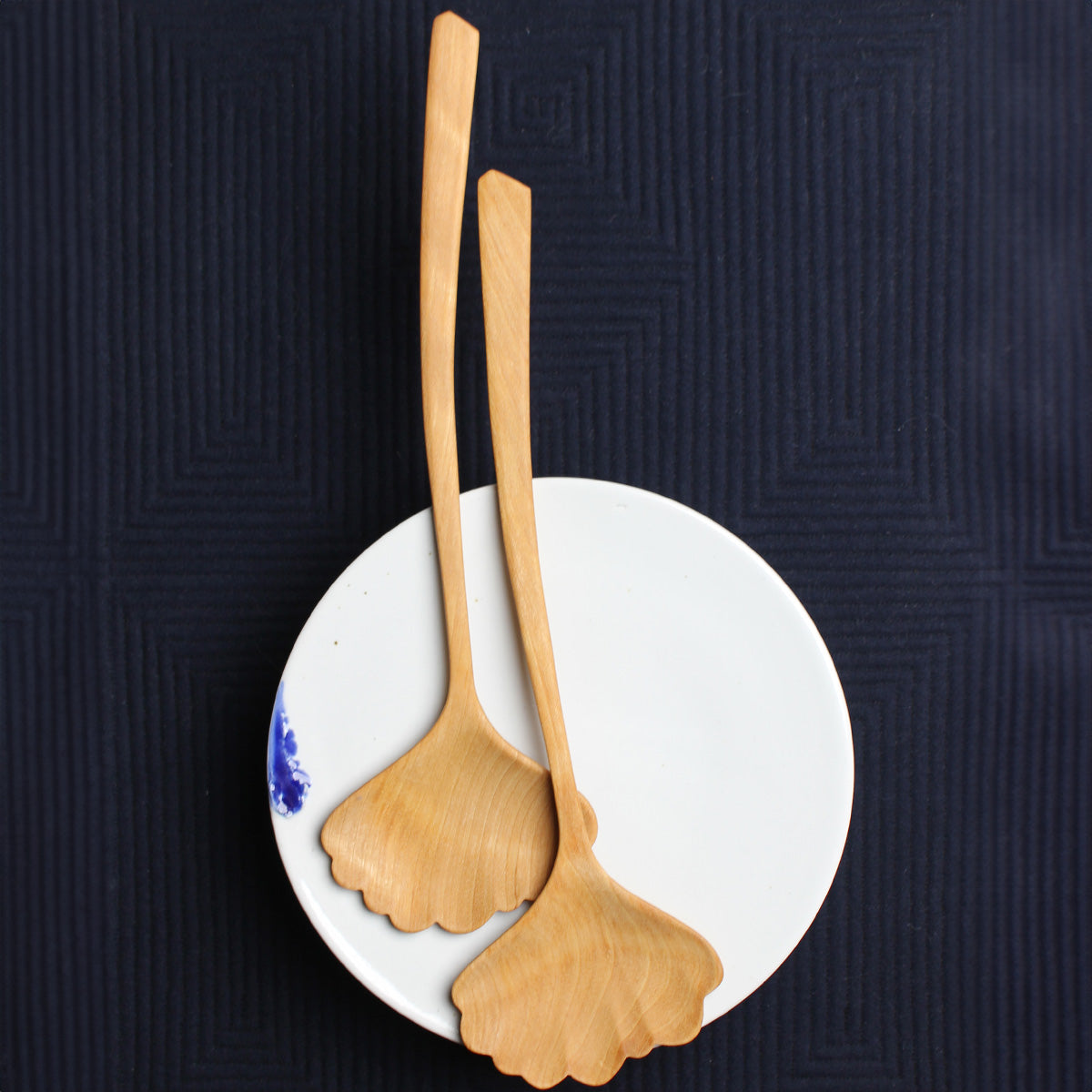 Pair of Korean ginkgo-leaf-shaped serving spoon by Sung Woo Choi