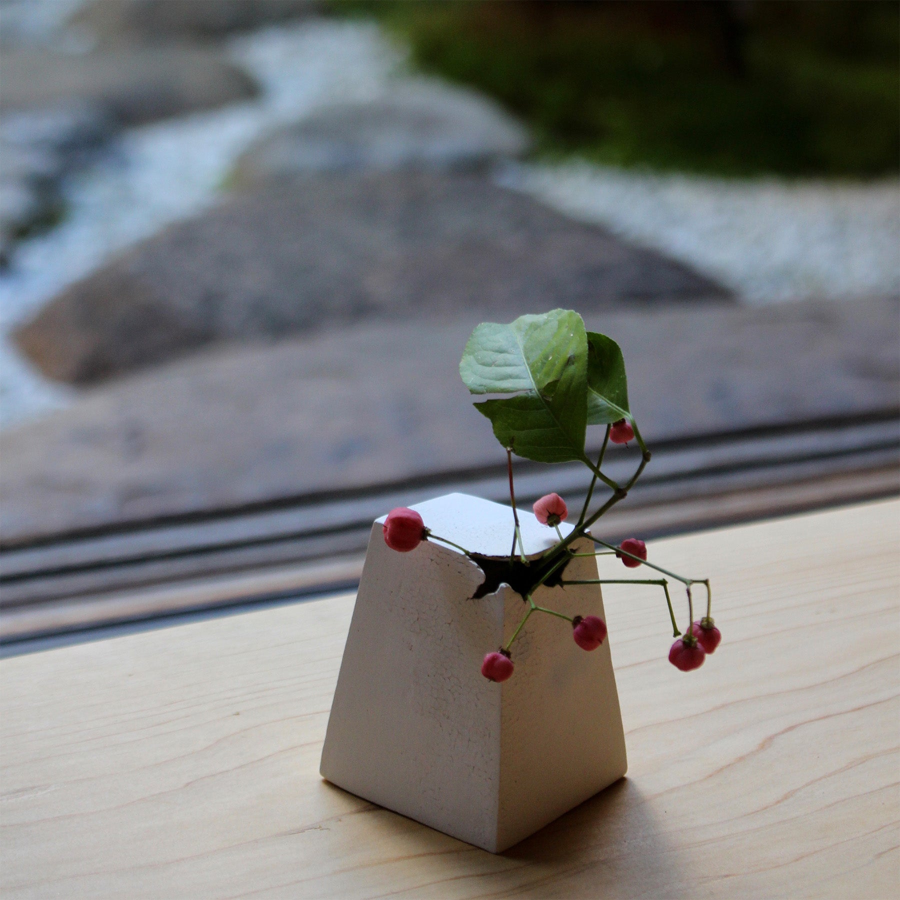 Hiroshi Saotome's Small Ceramic Soliflore Vase